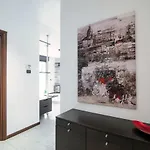 Διαμέρισμα Joivy Splendid Flat W Terrace Near